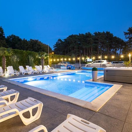 Bed and Breakfast Ambre Mare - Wypoczynek Pod Palmami Pobierowo Exterior foto