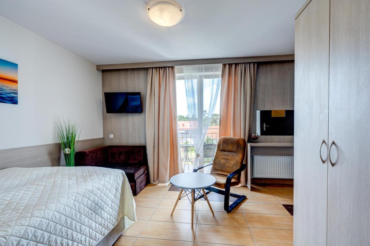 Bed and Breakfast Ambre Mare - Wypoczynek Pod Palmami Pobierowo Exterior foto