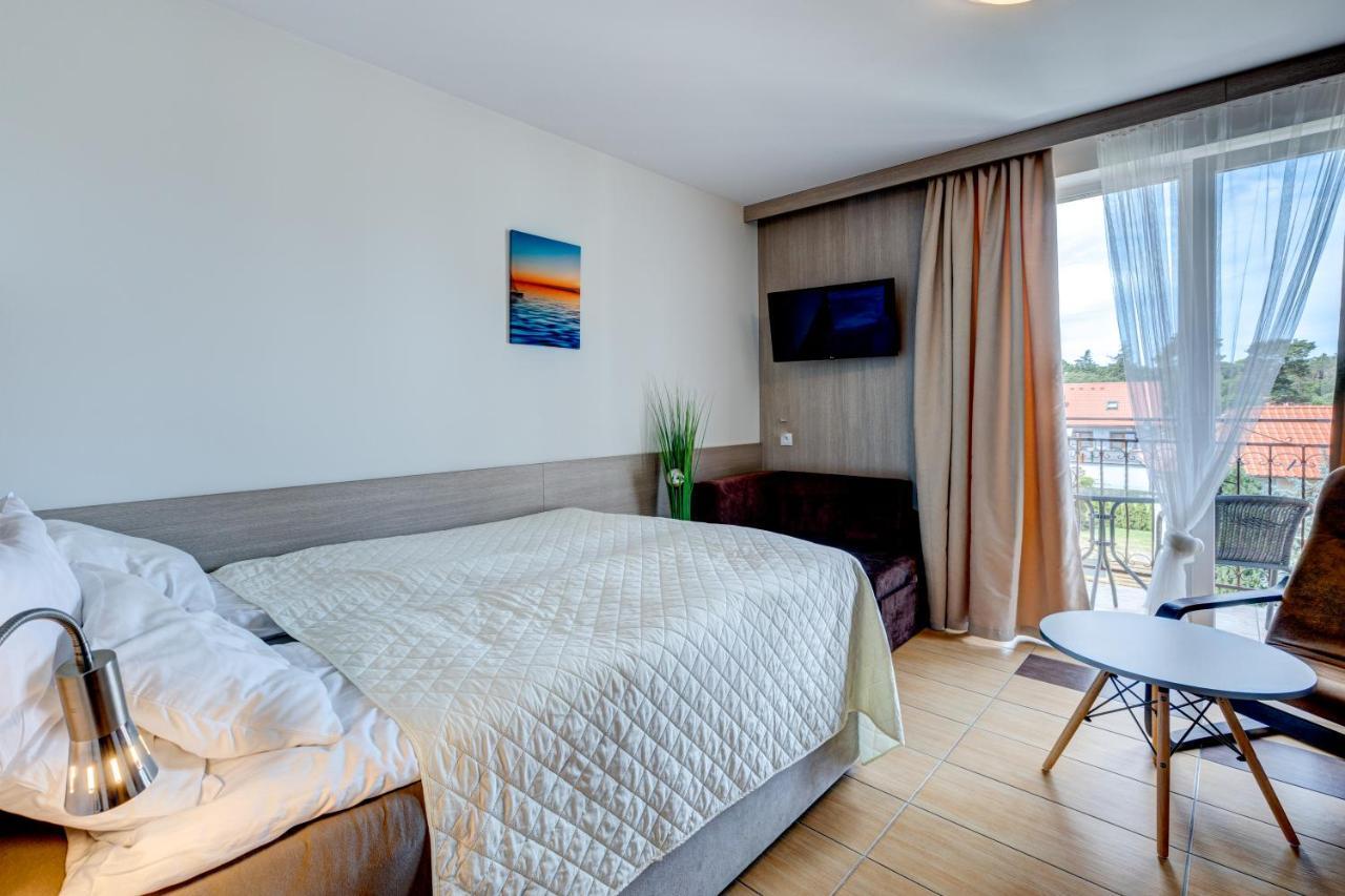 Bed and Breakfast Ambre Mare - Wypoczynek Pod Palmami Pobierowo Exterior foto