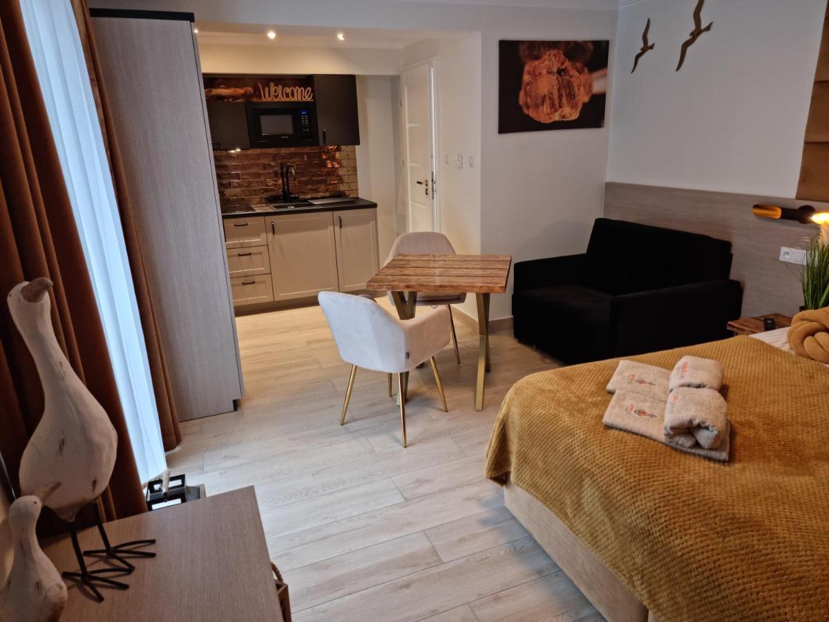 Bed and Breakfast Ambre Mare - Wypoczynek Pod Palmami Pobierowo Exterior foto